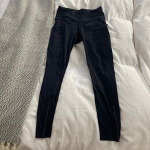 Lululemon leggings with pockets